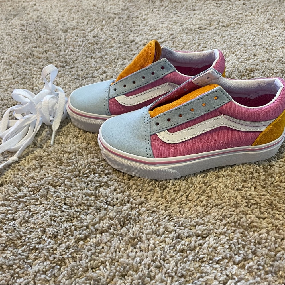 Unworn toddler vans. NWOT. Size 10.5 childrens